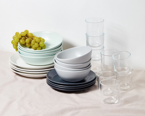 dinnerware & glassware set