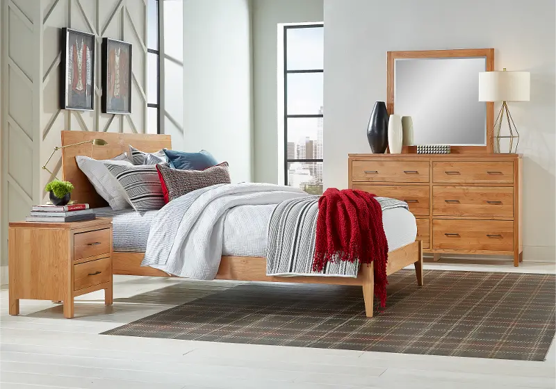 2 West Natural 4 Piece Queen Bedroom Set