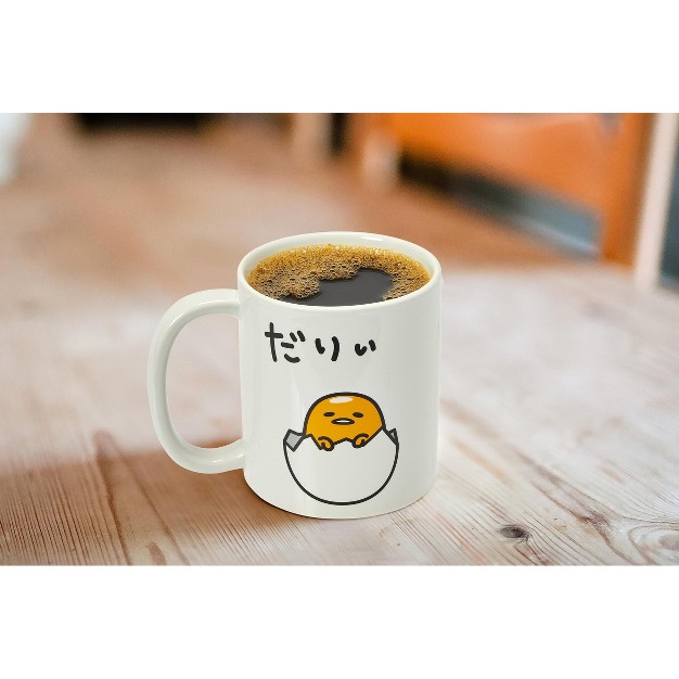 Se7en20gudetama Sitting In Eggshell 20 oz Ceramic Mug