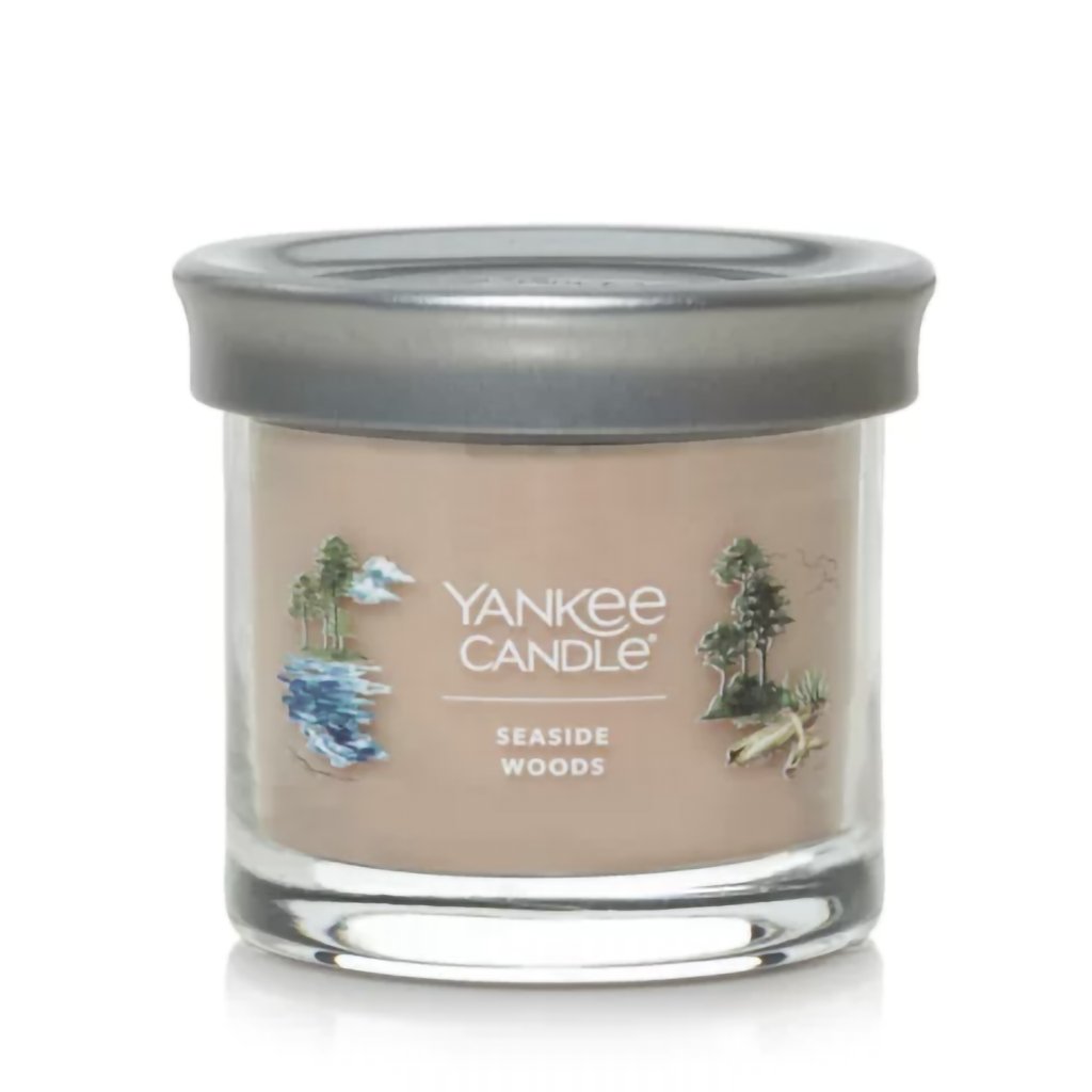 Yankee Candle  Signature Small Tumbler Candles in Seaside Woods