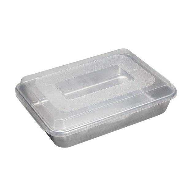 Nordic Ware Natural Aluminum Commercial Cake Pan With Lid