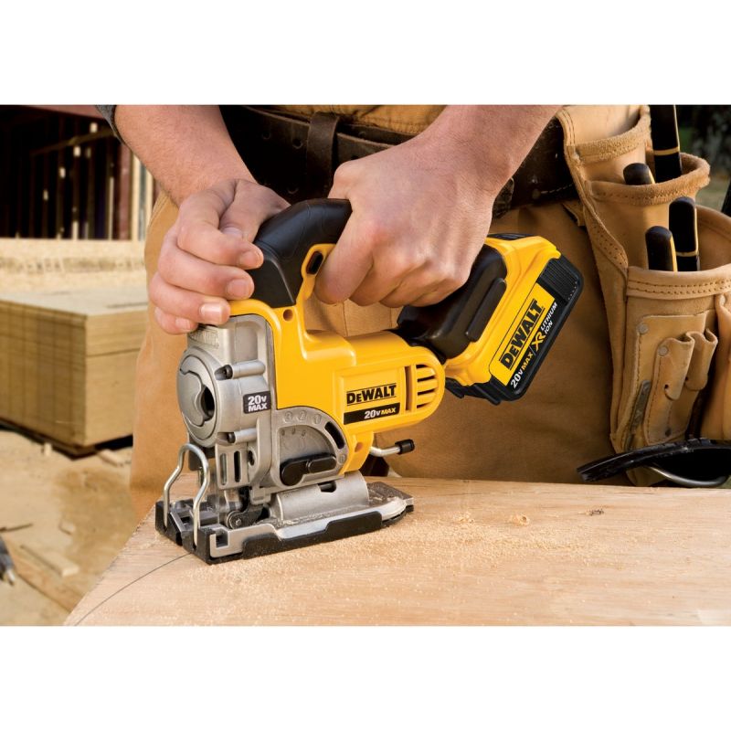 DW 20V MAX Lithium-Ion Cordless Jig Saw