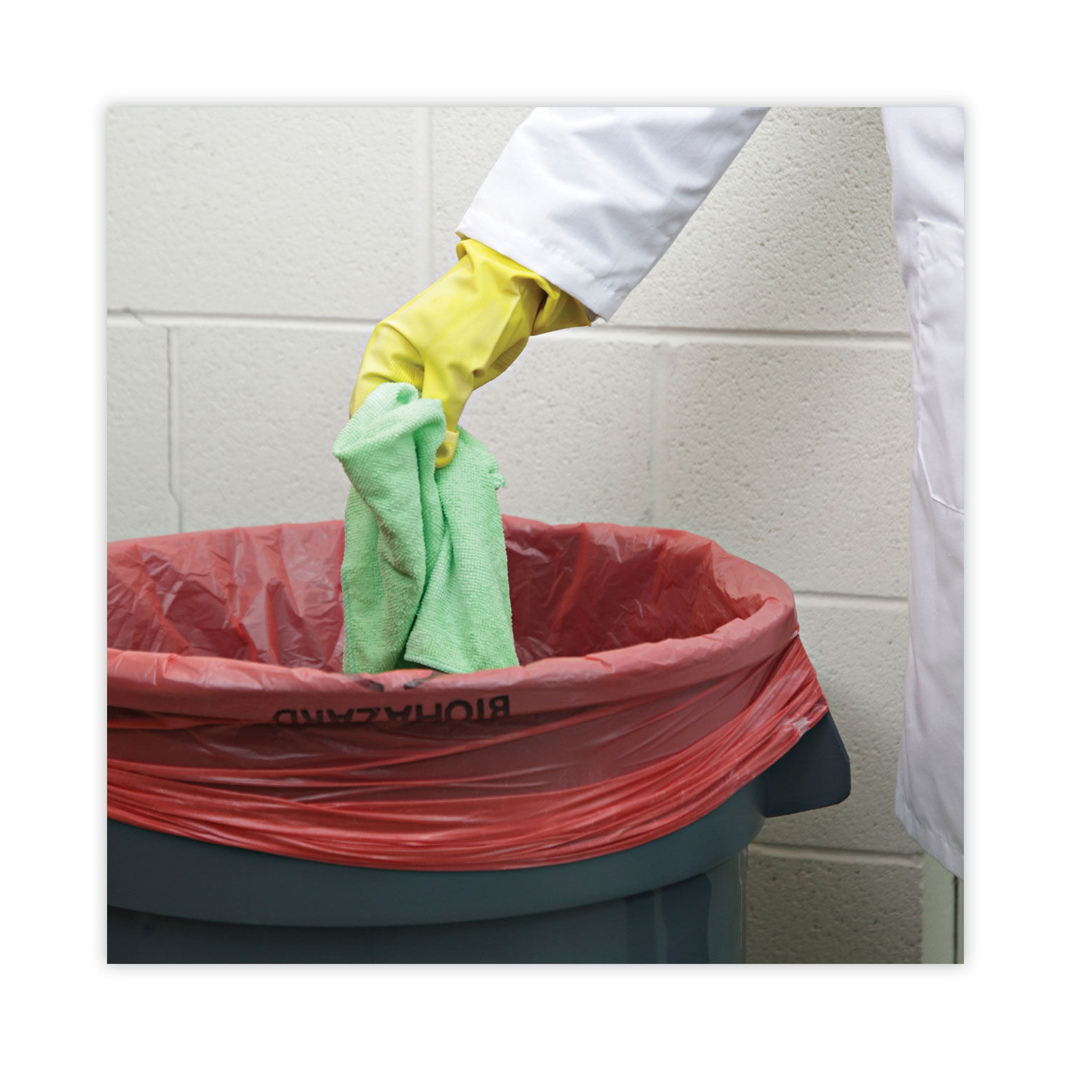 Linear Low Density Health Care Trash Can Liners by Boardwalkandreg; BWKIW3339R