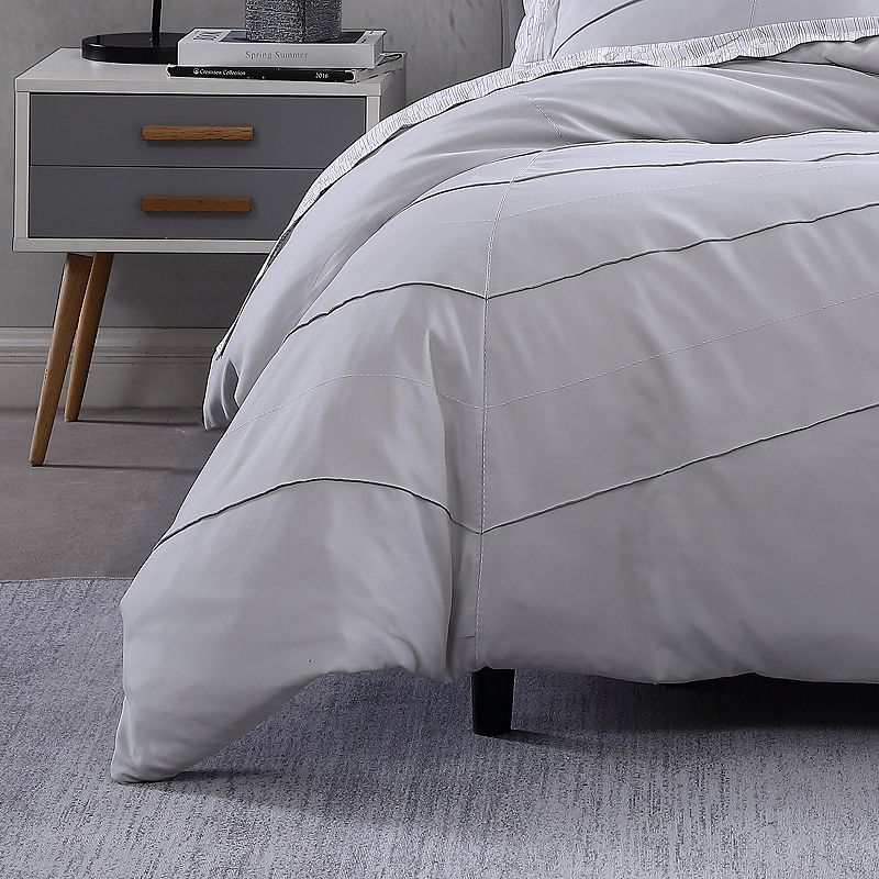 City Scene Chloe Comforter Set with Shams