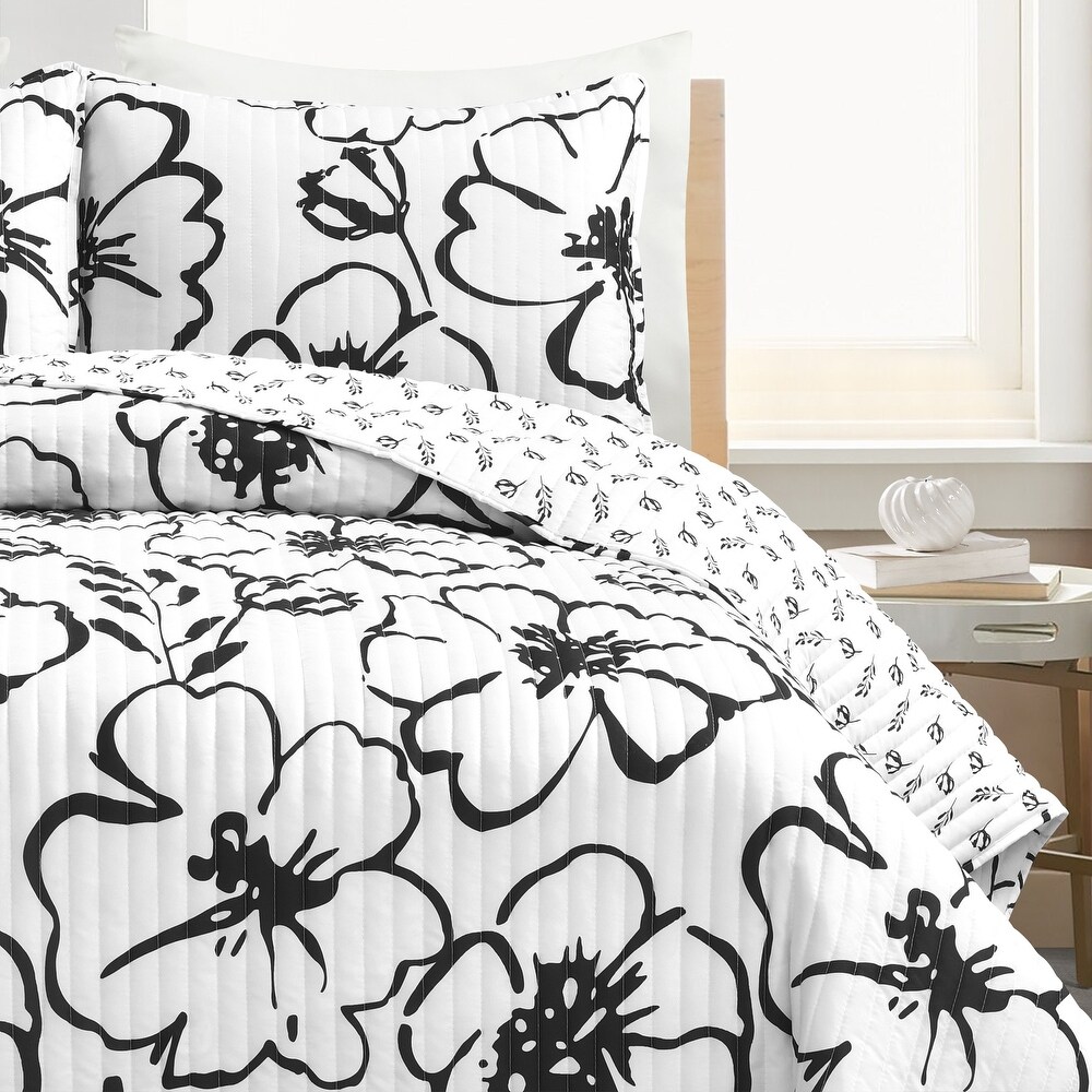 Lush Decor Scandinavian Floral 3 Piece Quilt Set