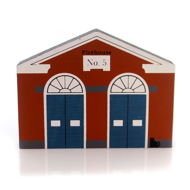 Connecticut Avenue Firehouse Series Iii 3 Pine Decorative Figurines