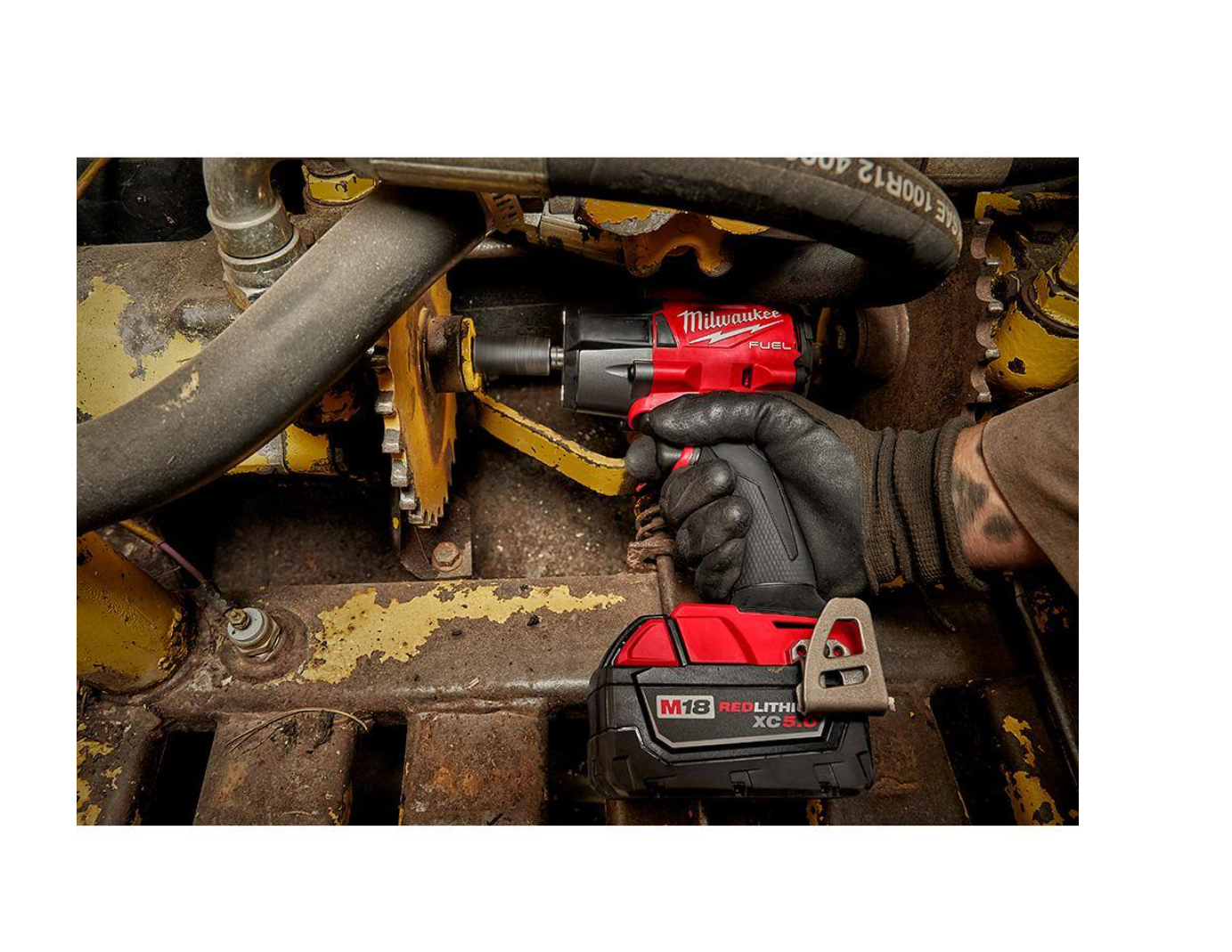 Milwaukee 2962-20-49-16-2960 M18 FUEL Gen-2 18V Lithium-Ion Brushless Cordless Mid Torque 1/2 in. Impact Wrench with Friction Ring and with Boot