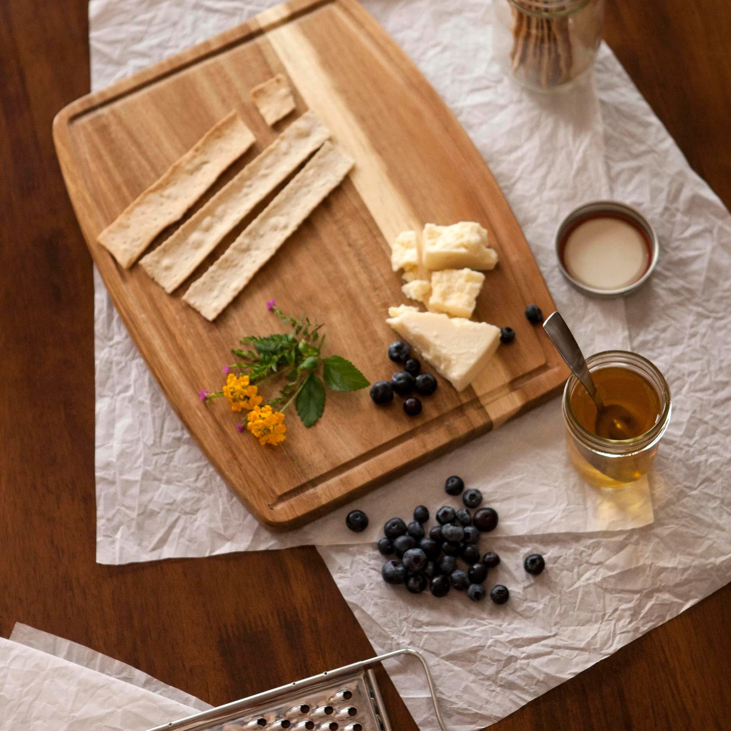 Acacia Cutting Board