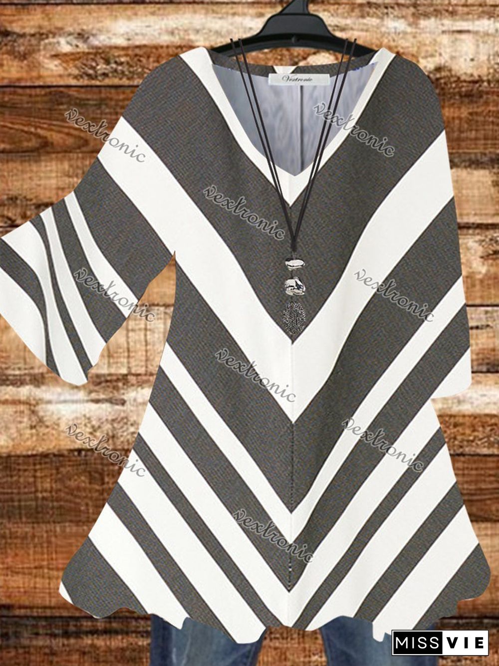 Women Half Sleeve V-neck Striped Geometric Printed Top Dress