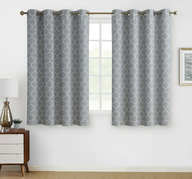 Kate Aurora Chic Living 100 Max Blackout Trellis Thermal Curtains