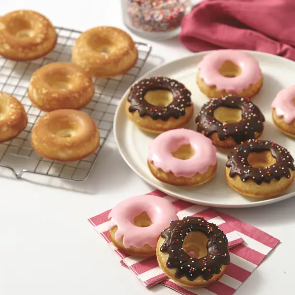 Wilton 6-Cavity Donut Pan