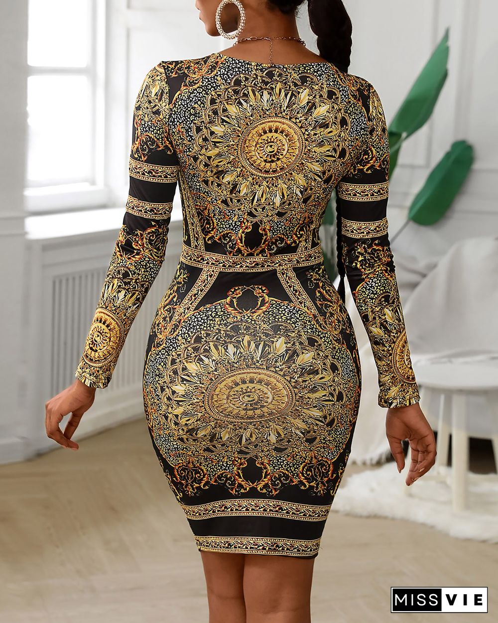 Retro Print Twist Front Long Sleeve Dress