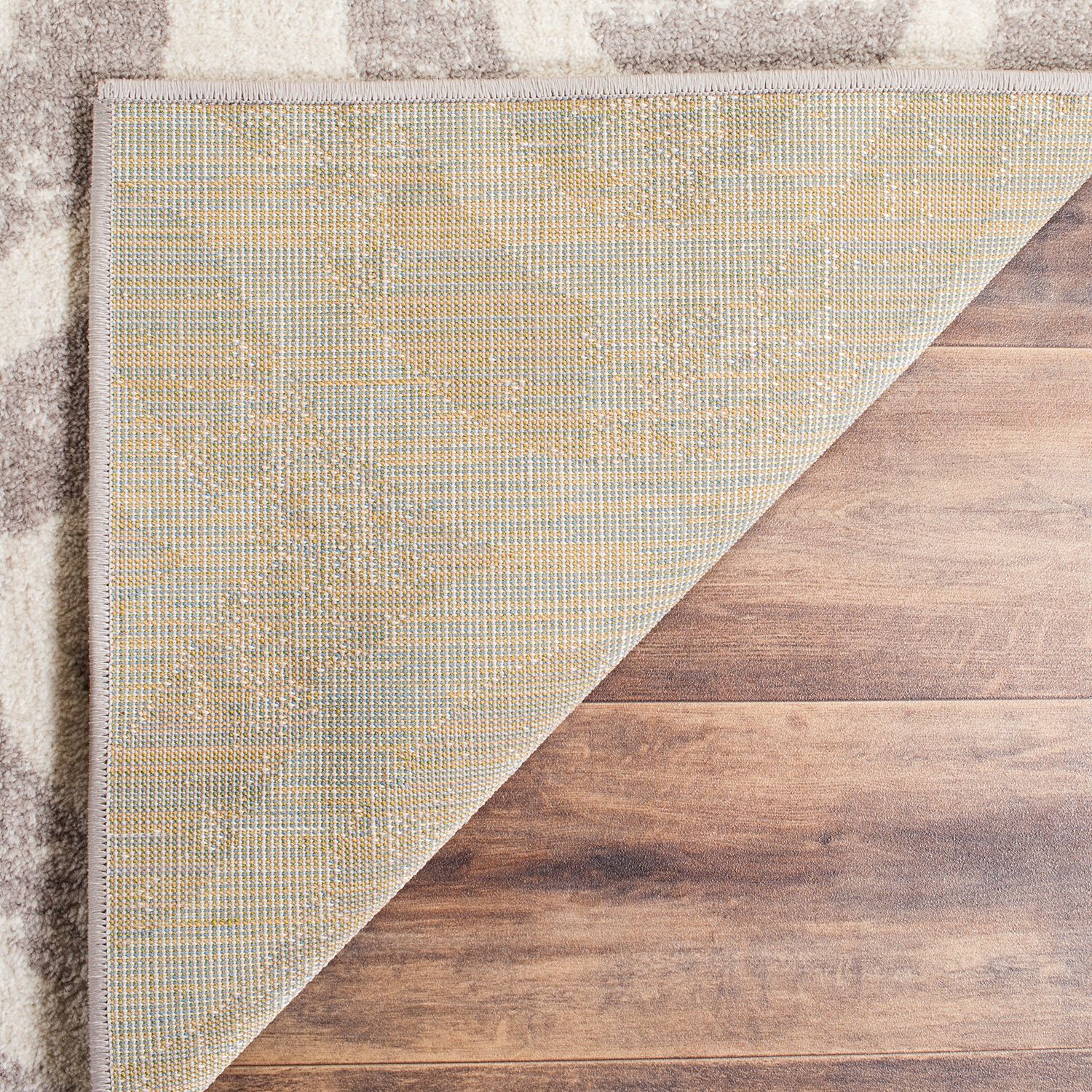 Safavieh Amsterdam Gooyer Geometric Rug