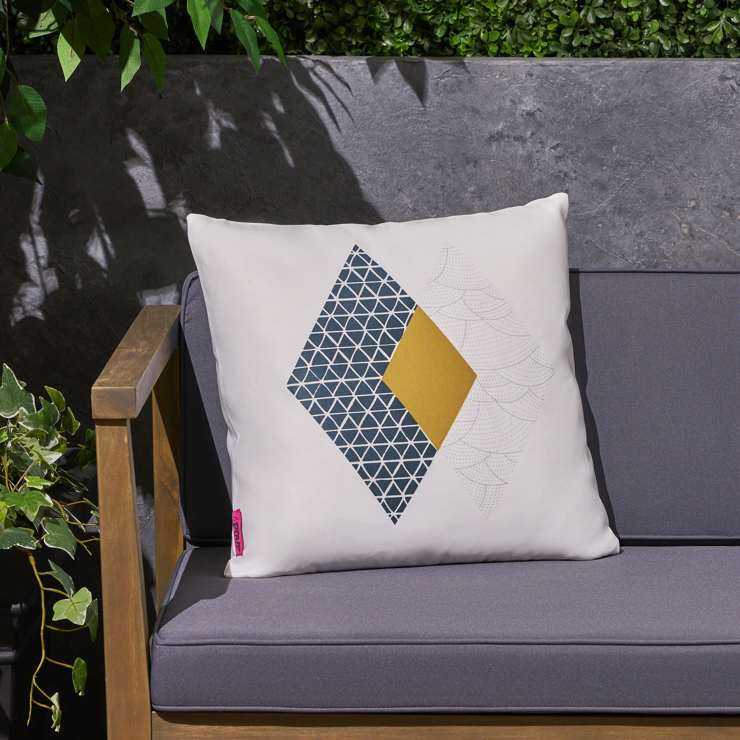 Janet Outdoor Cushion, 17.75