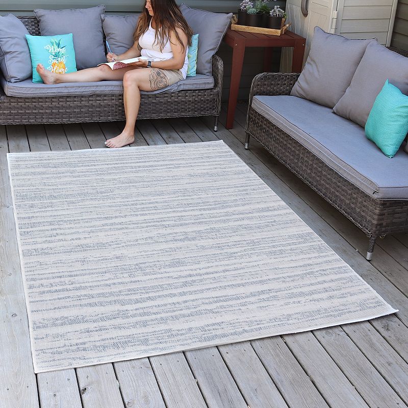 Sunnydaze Artistic Storms Outdoor Patio Area Rug in Iced Silver - 5 x 7 Foot