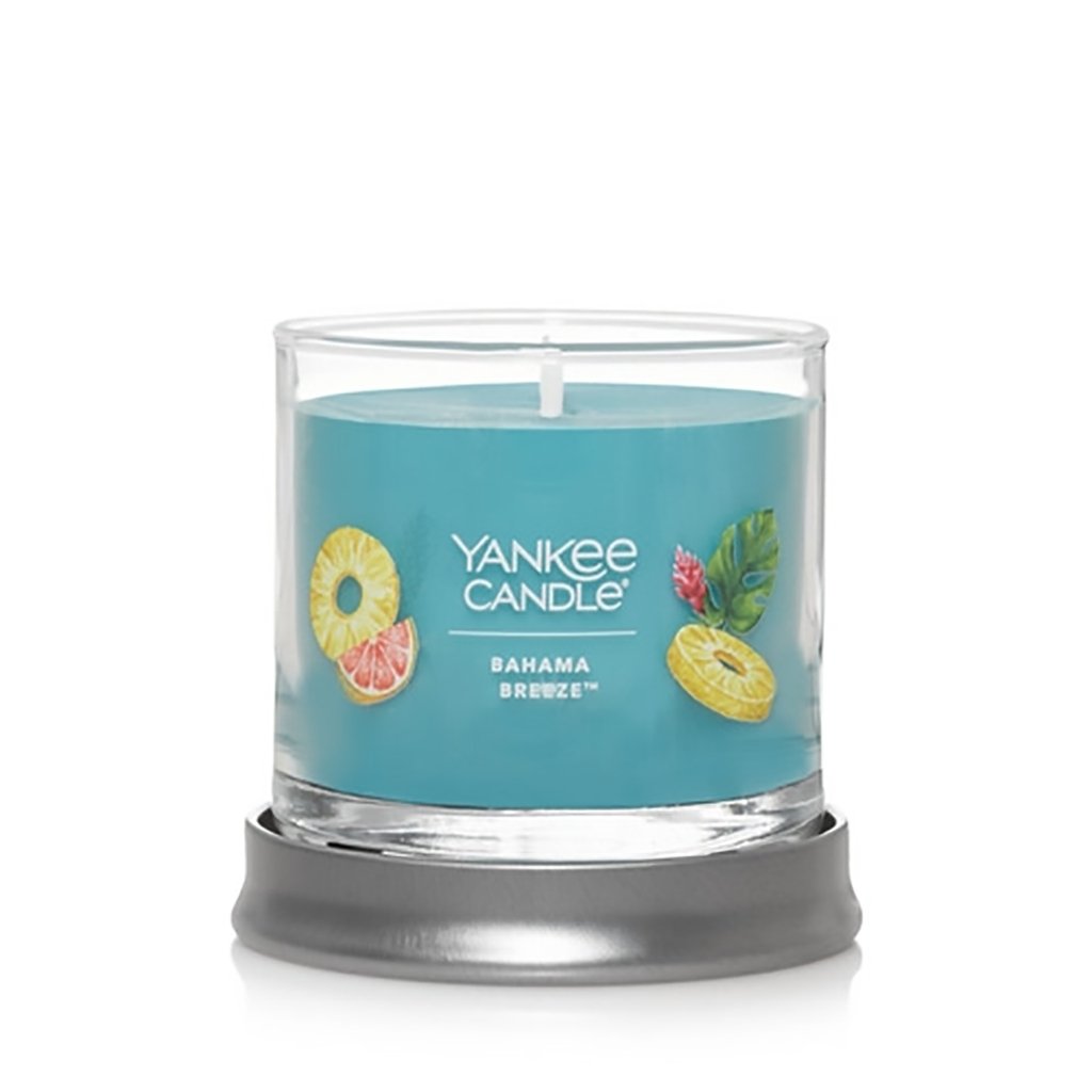 Yankee Candle  Signature Small Tumbler Candle in Bahama Breeze