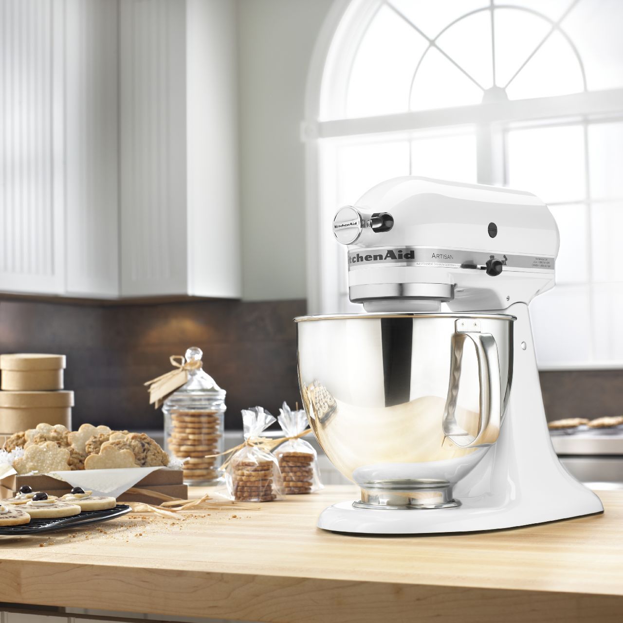 KitchenAid Artisan 5 Qt. White Stand Mixer