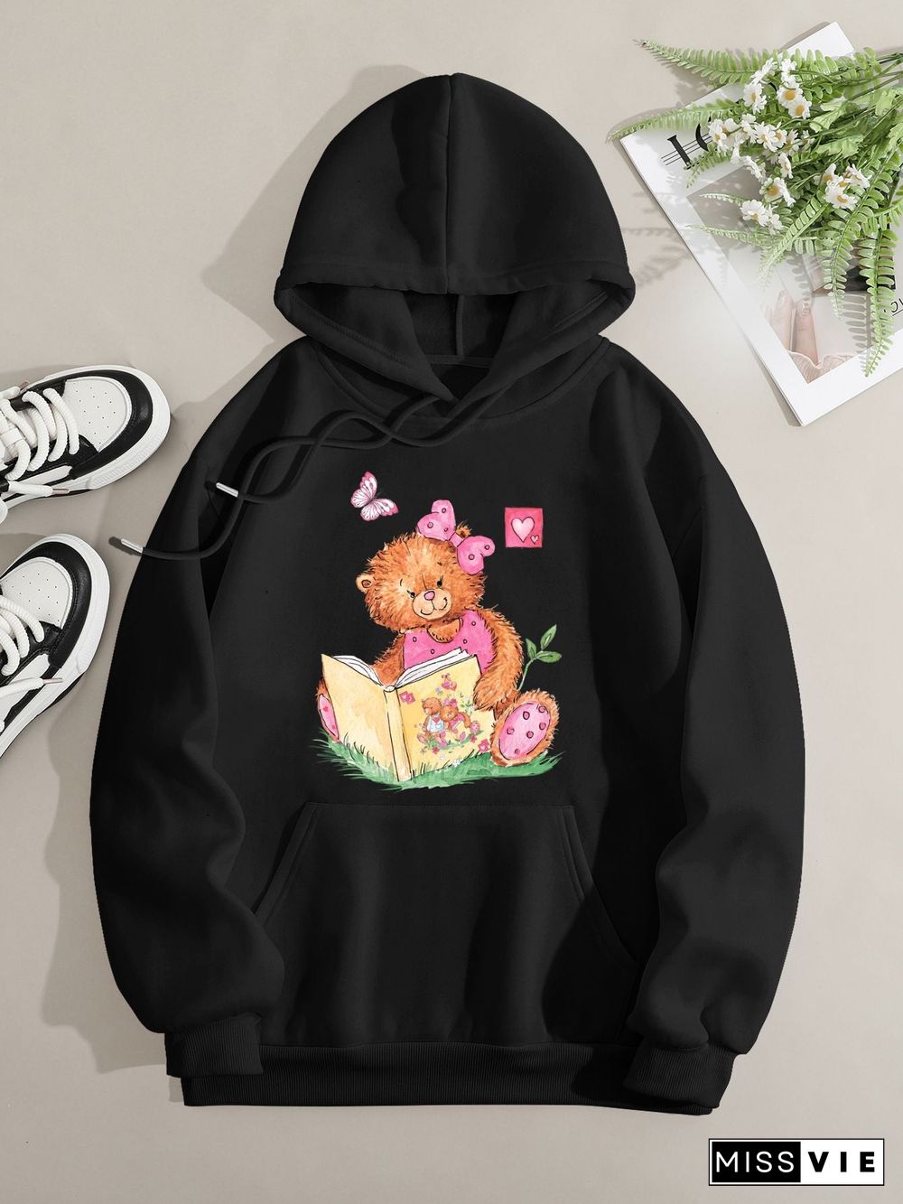 Printed on front Kangaroo Pocket Hoodie Long Sleeve for Women Pattern Pink Bear Reading