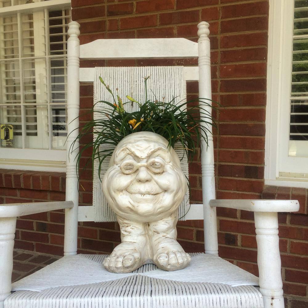 HOMESTYLES 14 in. Antique White Grandma Violet Muggly Planter Statue Holds 6 in. Pot 37135