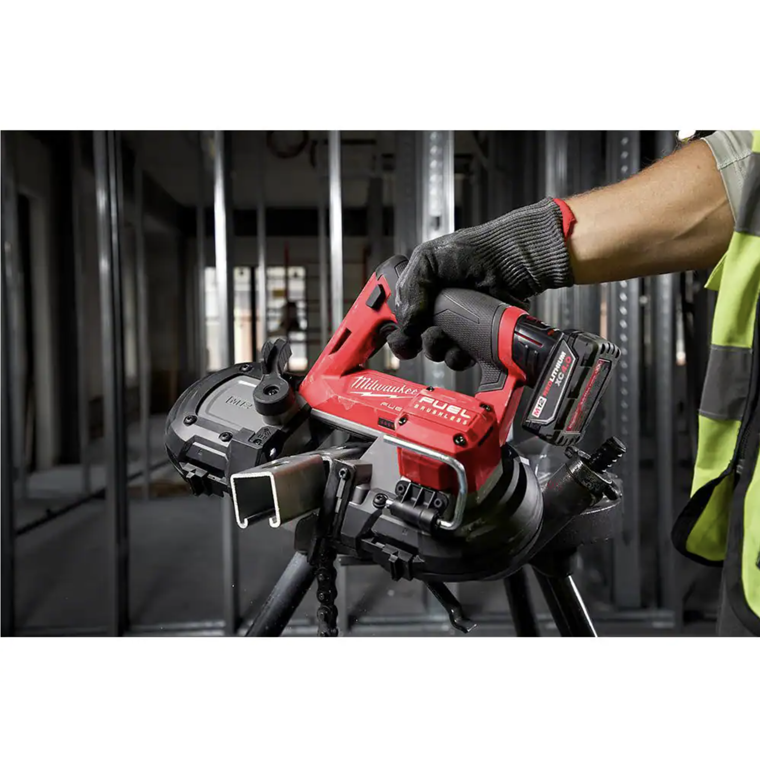 Milwaukee M12 FUEL 12-Volt Lithium-Ion Cordless Compact Band Saw， Tool-Only (2529-20)