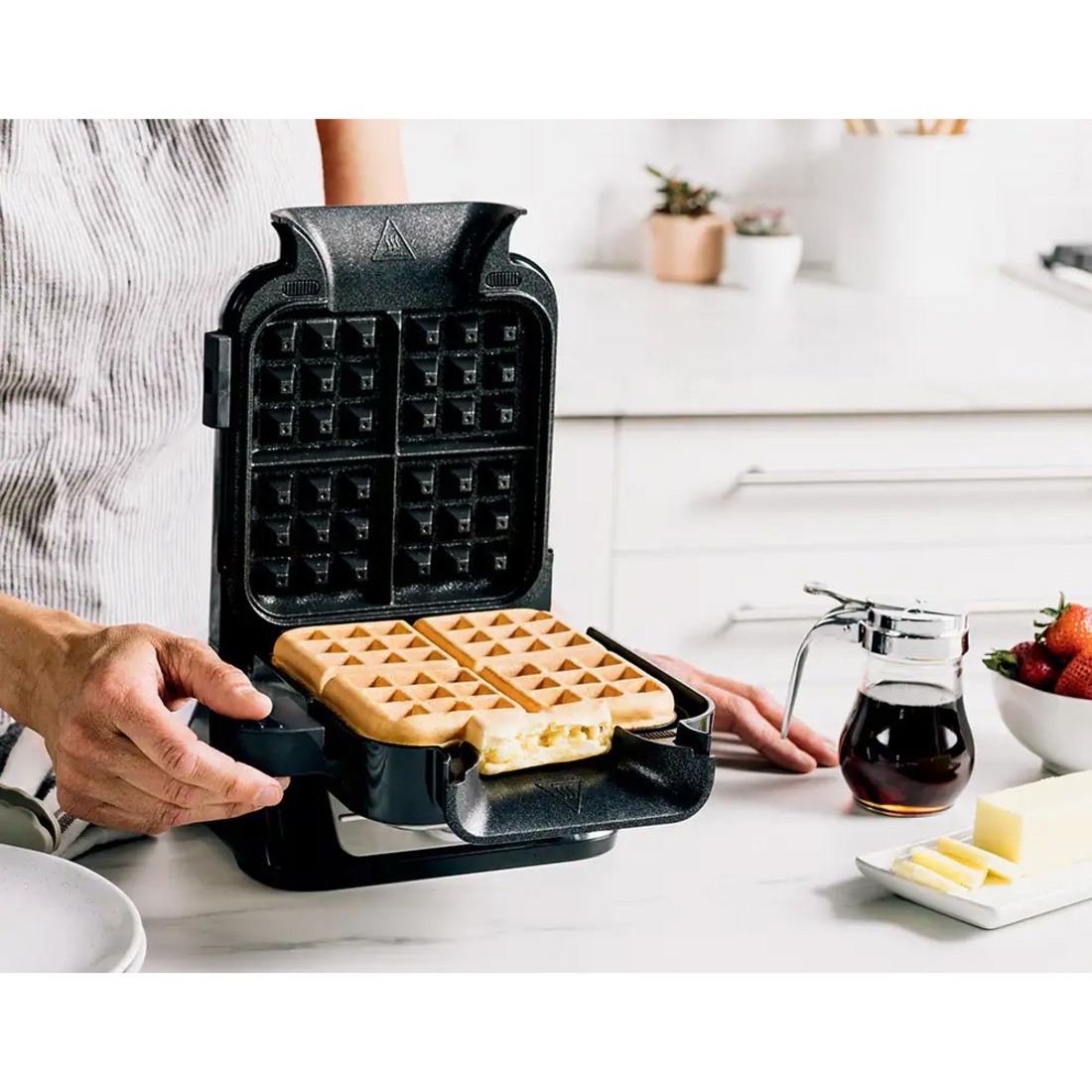 Ninja Belgian Waffle Maker PRO NeverStick - BW1001