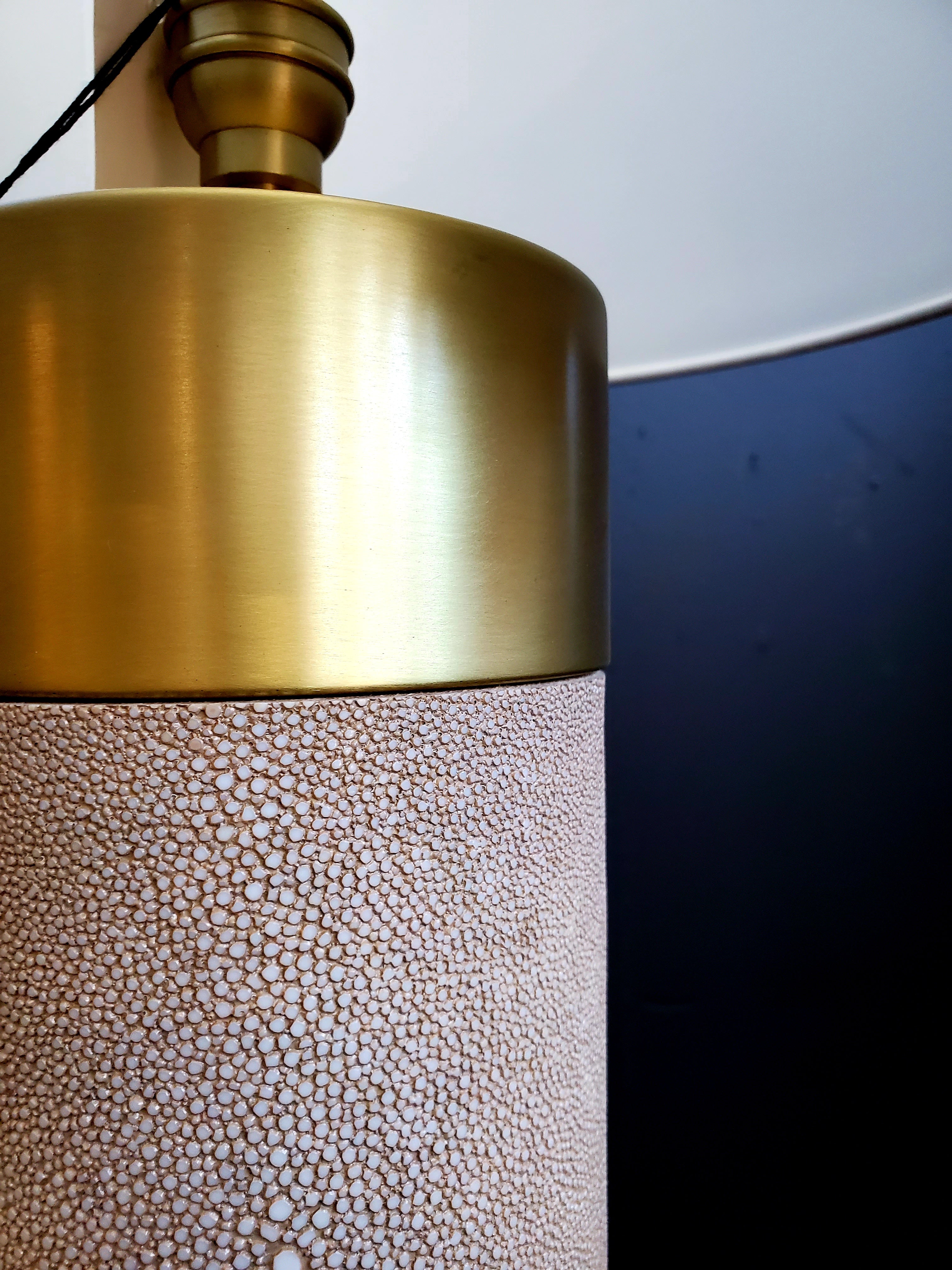 HARLOW IVORY GREY SHAGREEN LAMP