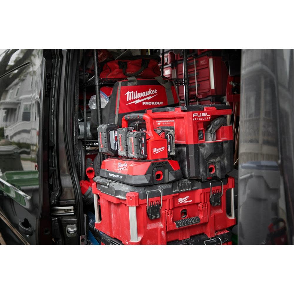 Milwaukee M18 PACKOUT Six Bay Rapid Charger ;