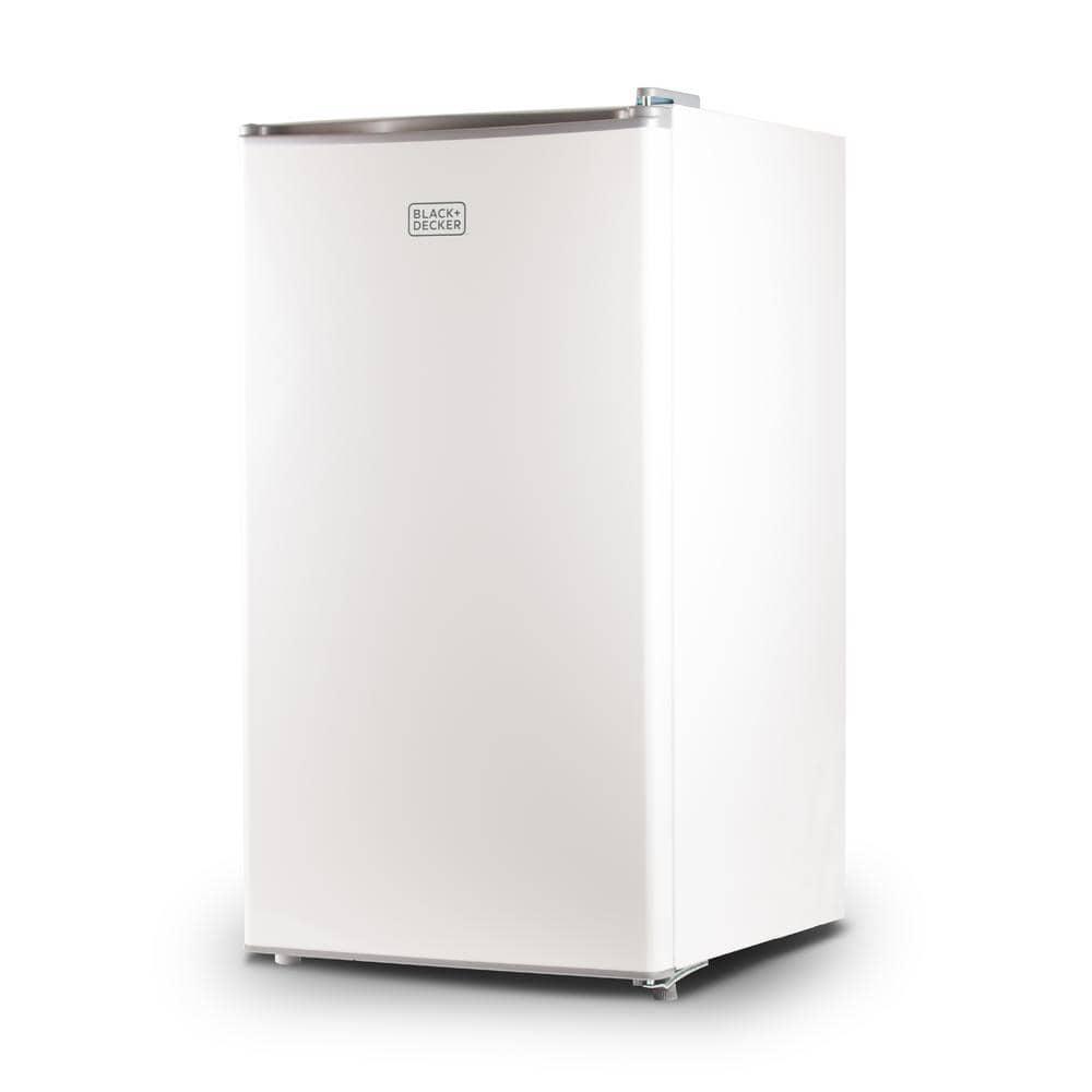 BLACKDECKER 32 cu ft Mini Fridge With Freezer in White