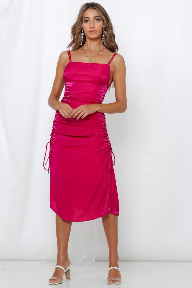 FINDERS KEEPERS Yasmine Dress Fuchsia