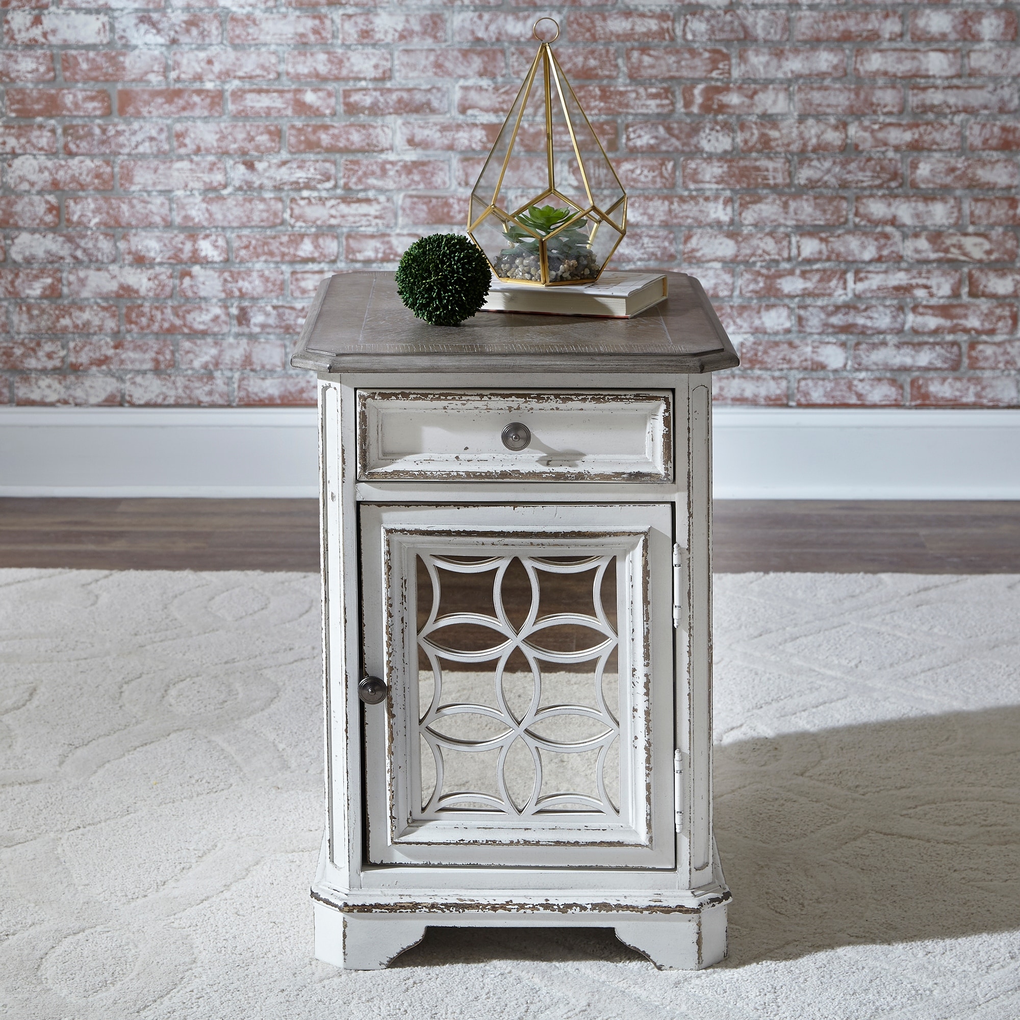 Magnolia Manor Antique White Chair Side Table