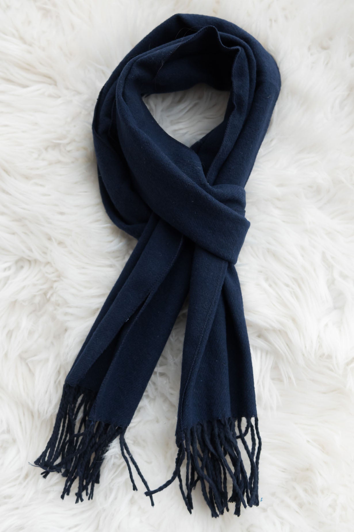 Cozy & Stylish Fringed Edge Scarf