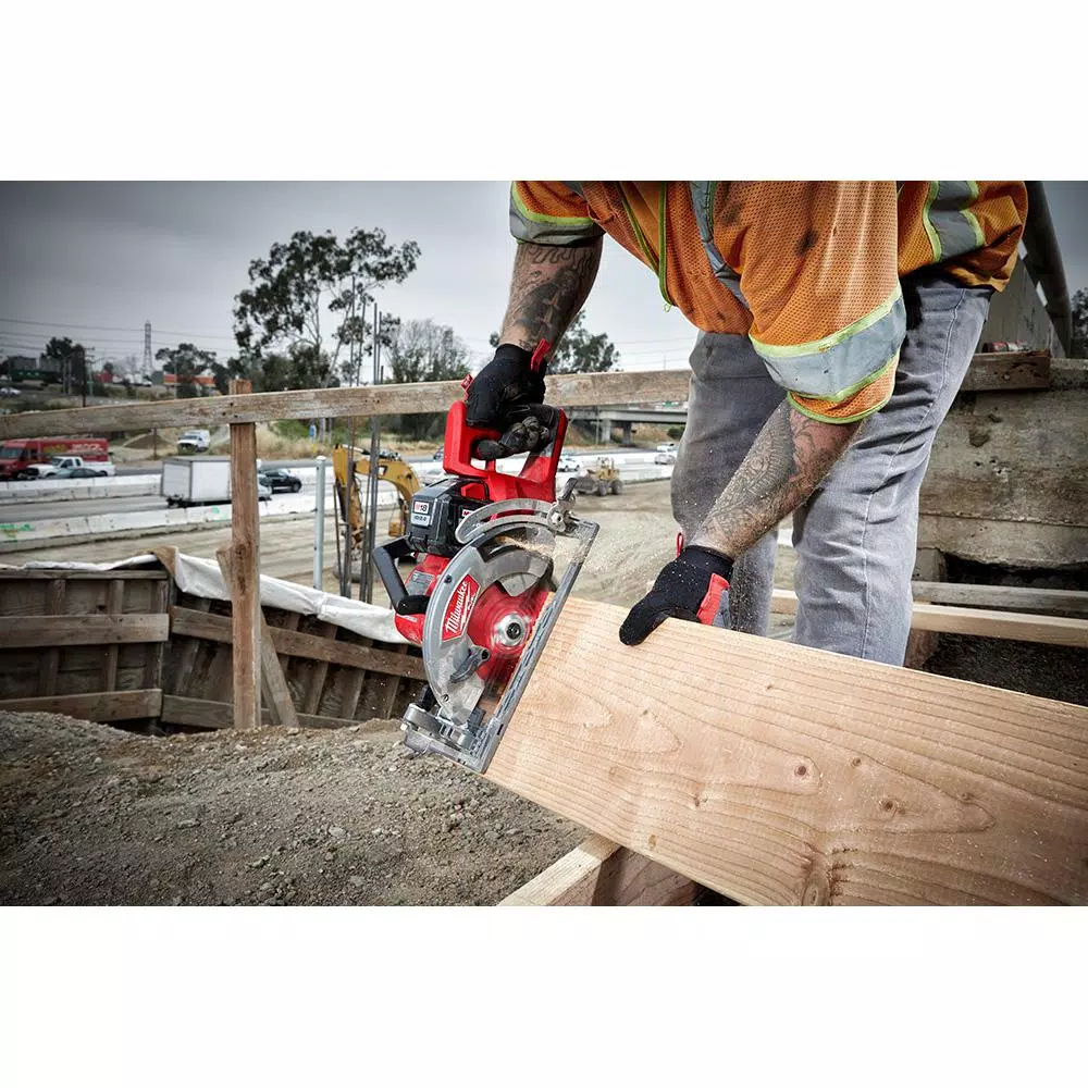 Milwaukee M18 FUEL 18-Volt Lithium-Ion Cordless 7-1/4 in. Rear Handle Circular Saw (Tool-Only) and#8211; XDC Depot