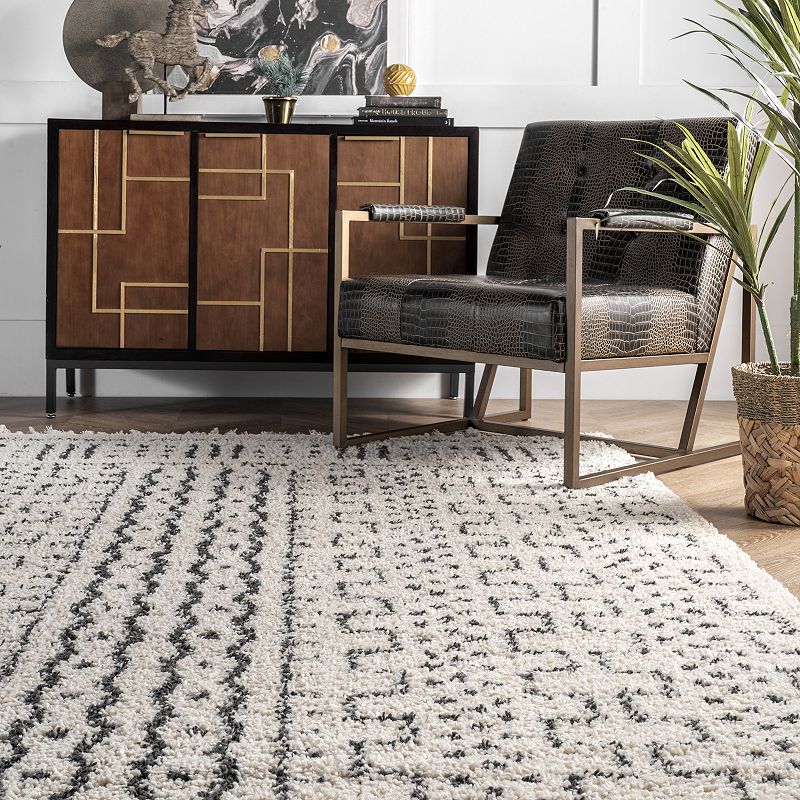 nuLOOM Sophie Moroccan Demarche Tassel Rug