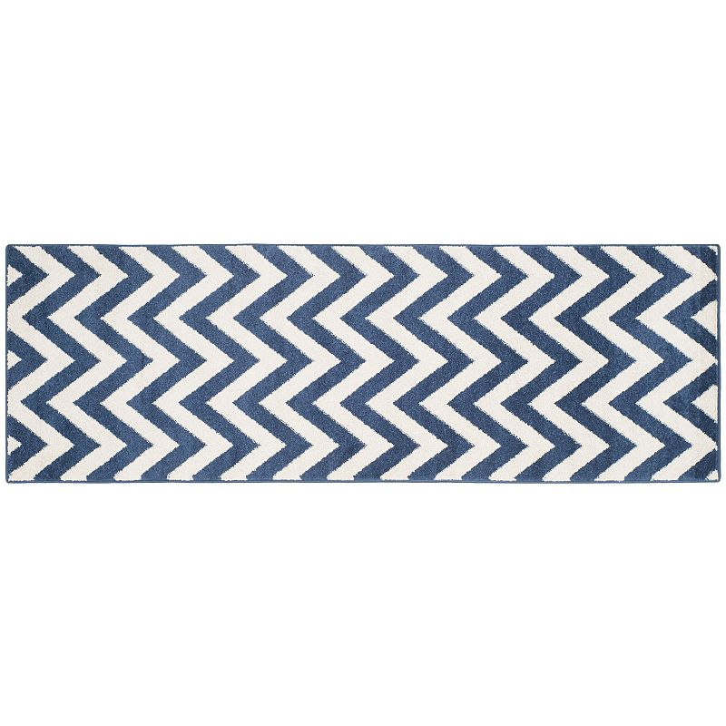 Safavieh Amherst Chevron Stripe Indoor Outdoor Rug