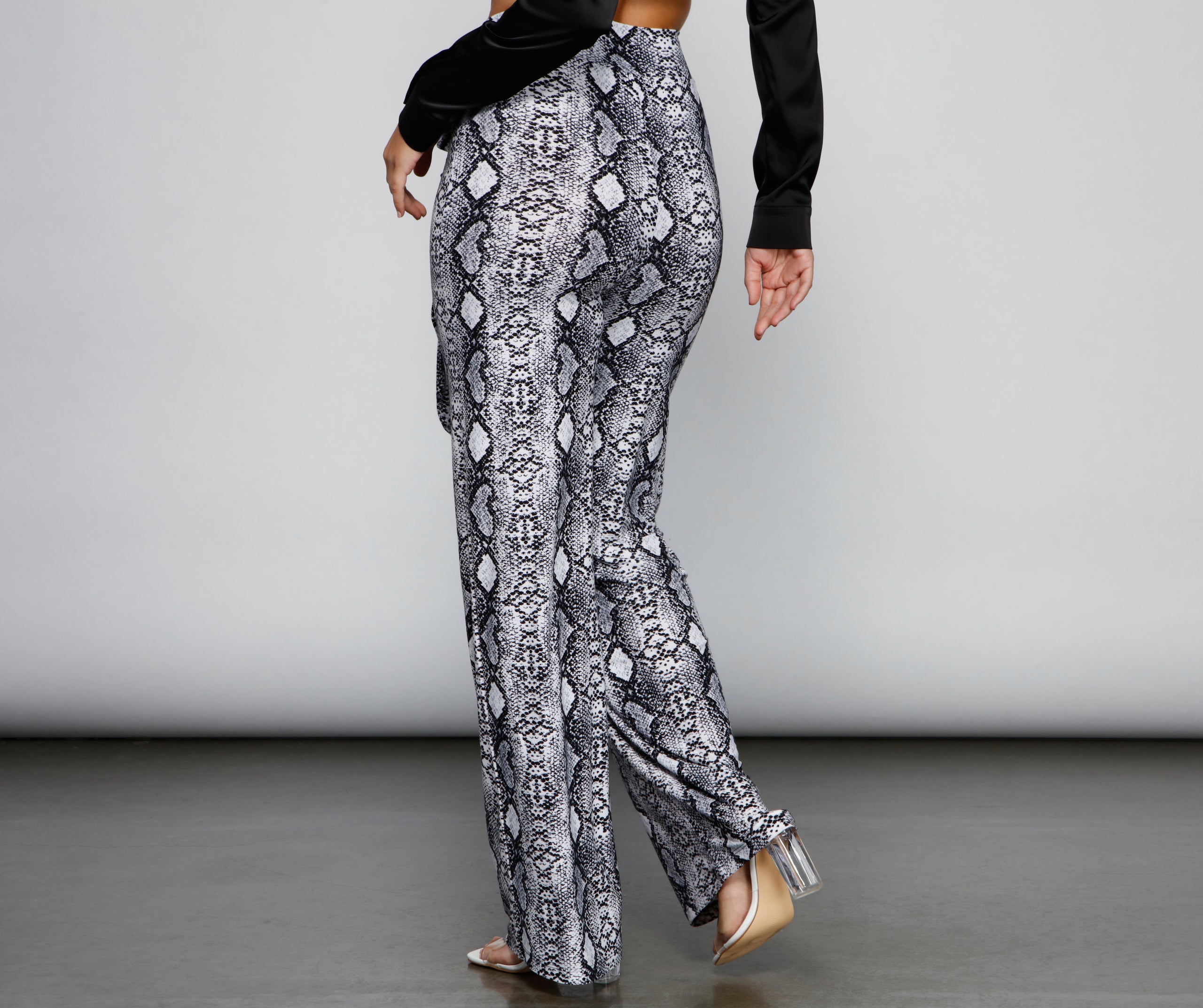 So Sassy Tie Waist Snake Print Pants