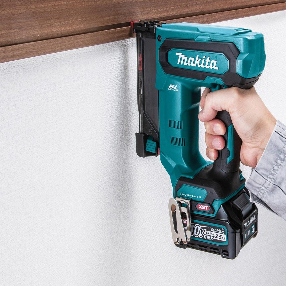 Makita 40V max XGT Pin Nailer Kit Brushless Cordless 23 Gauge 2.5Ah ;