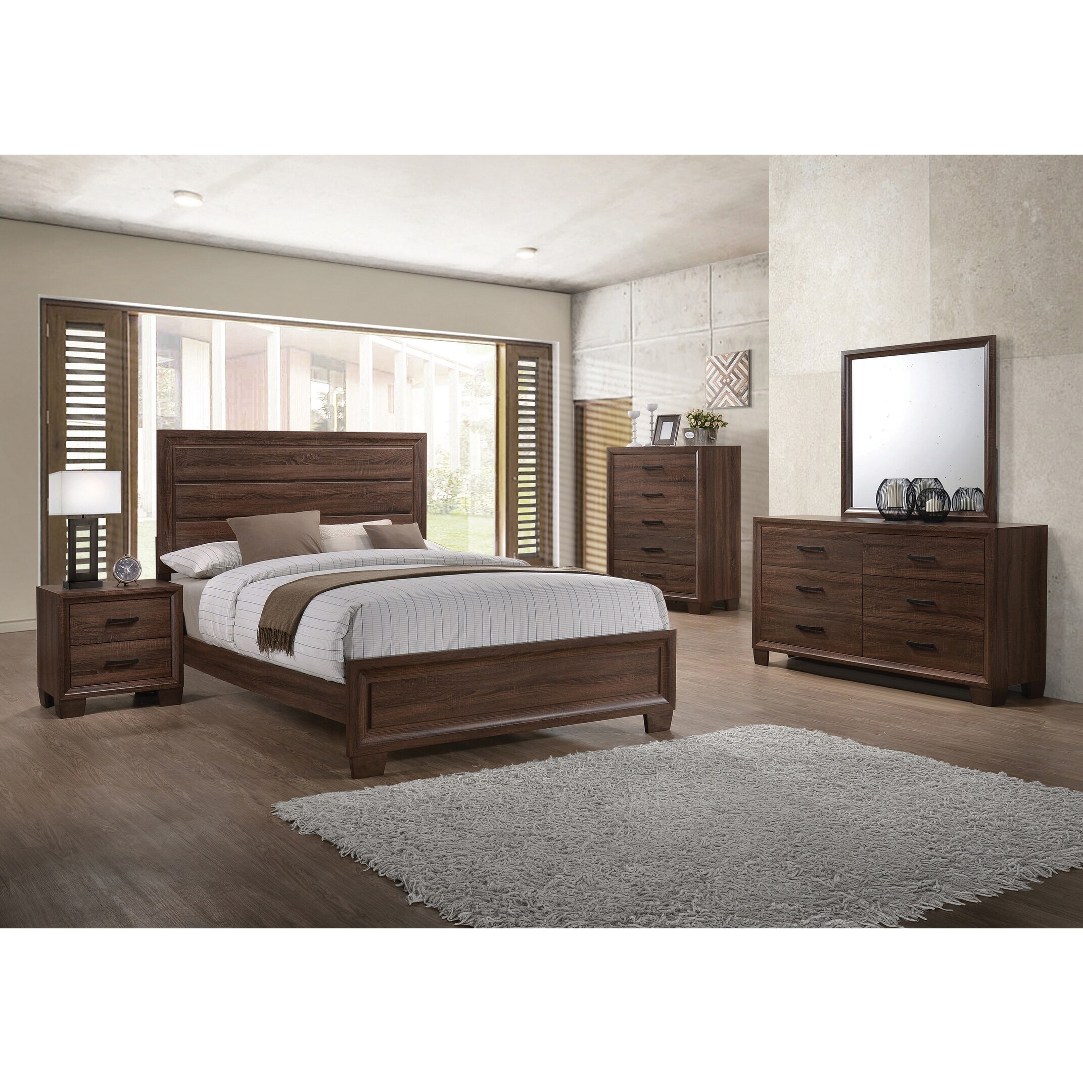 Addison Medium Warm Brown 4-piece Bedroom Set with 2 Nightstands and Dresser - - 35029047