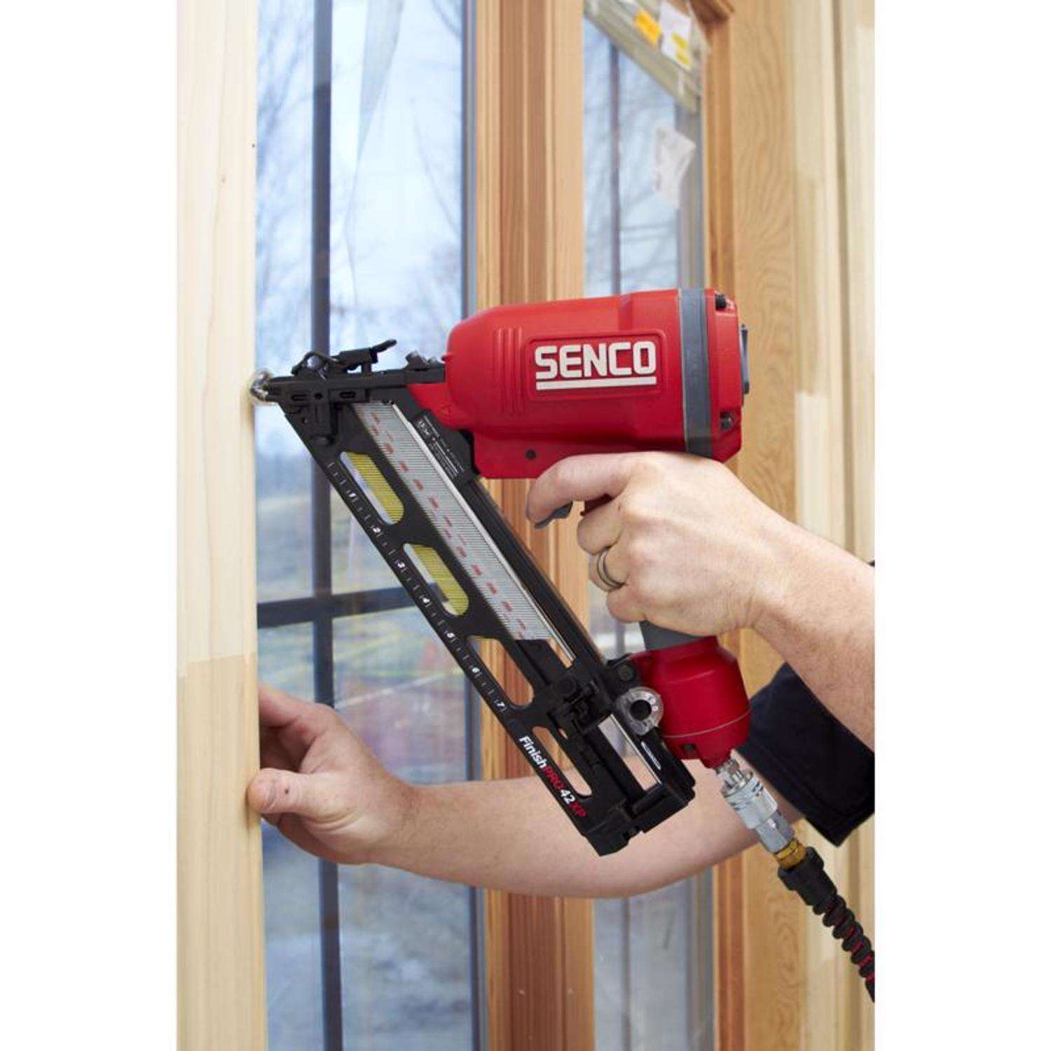 Senco FinishPro 15 Ga. Non-Marring 34 deg Nailer Kit