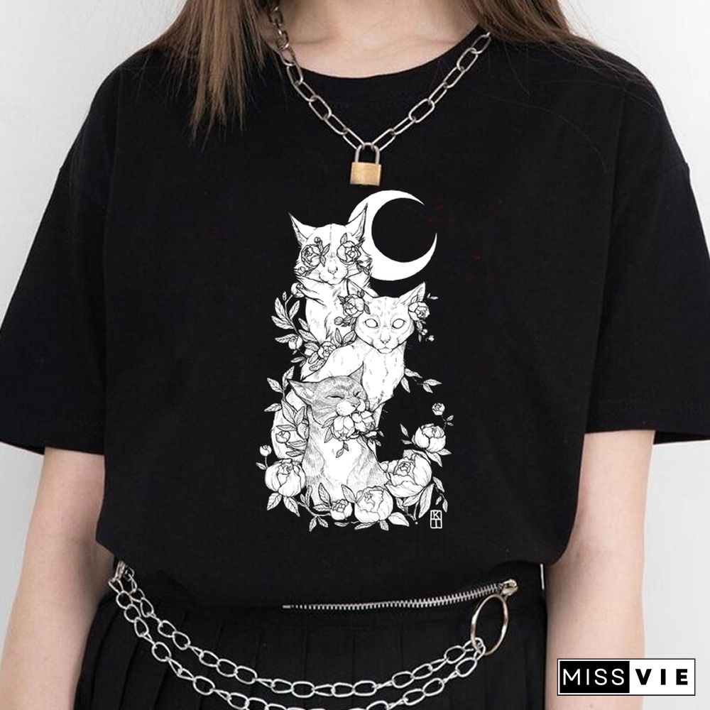 Spooky Crystal Ball Moon Cat Women T Shirts 90s Grunge Fashion Gothic Graphic Tee Pastel Goth Clothes Witch Wicca Saying Tops