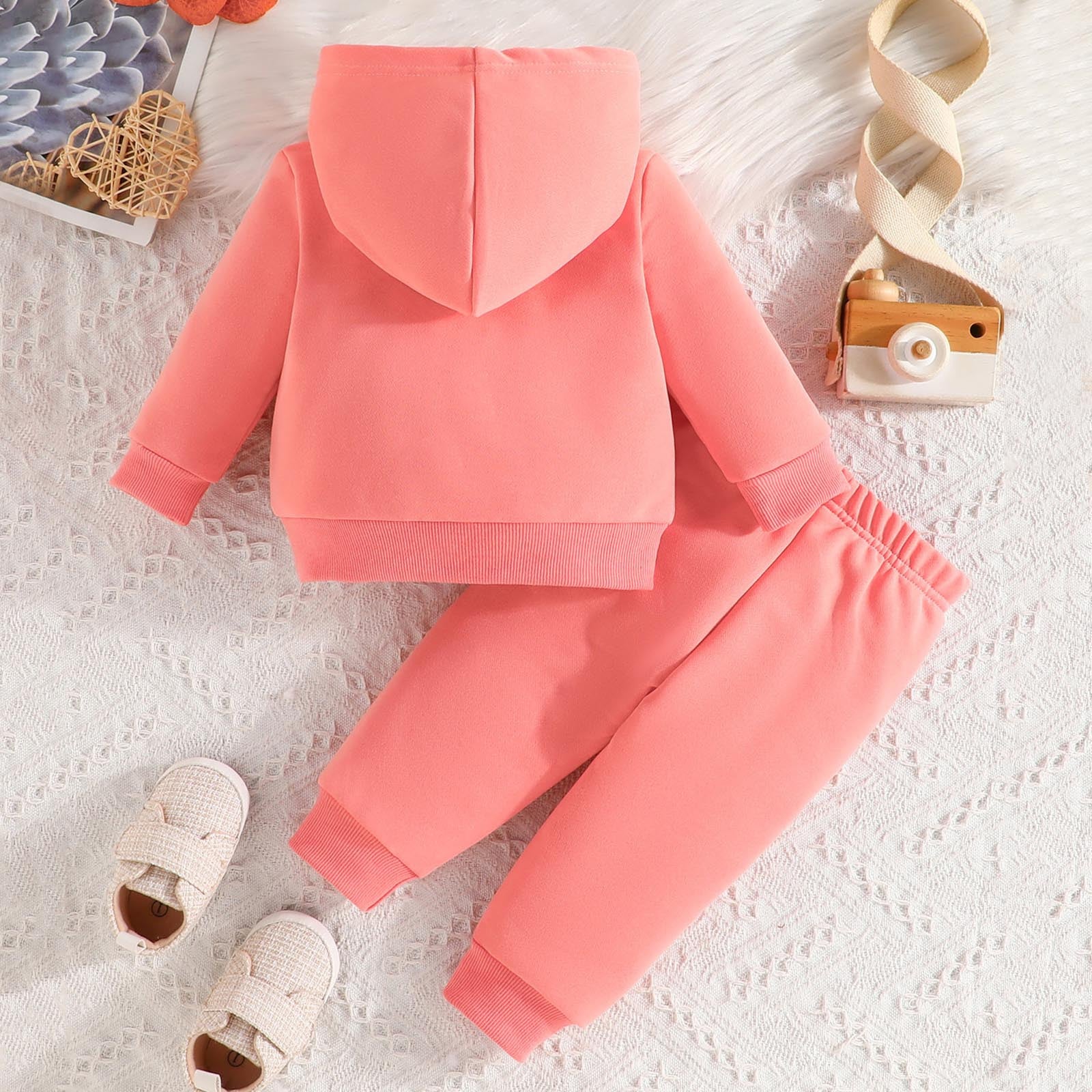 2023 Winter Children Hooded Tracksuits Suits 3-24M Toddler Boys Girls Clothing Suit Heart Print Sweatshirt And Sports Pants Set