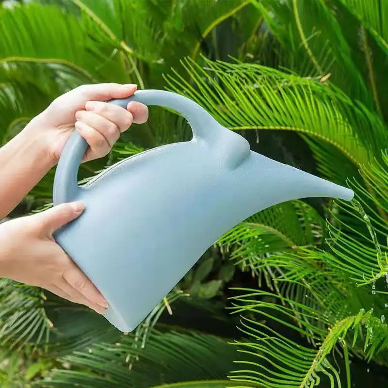 2L plastic long spout watering can pink blue large capacity garden watering pot  garden irrigation tools