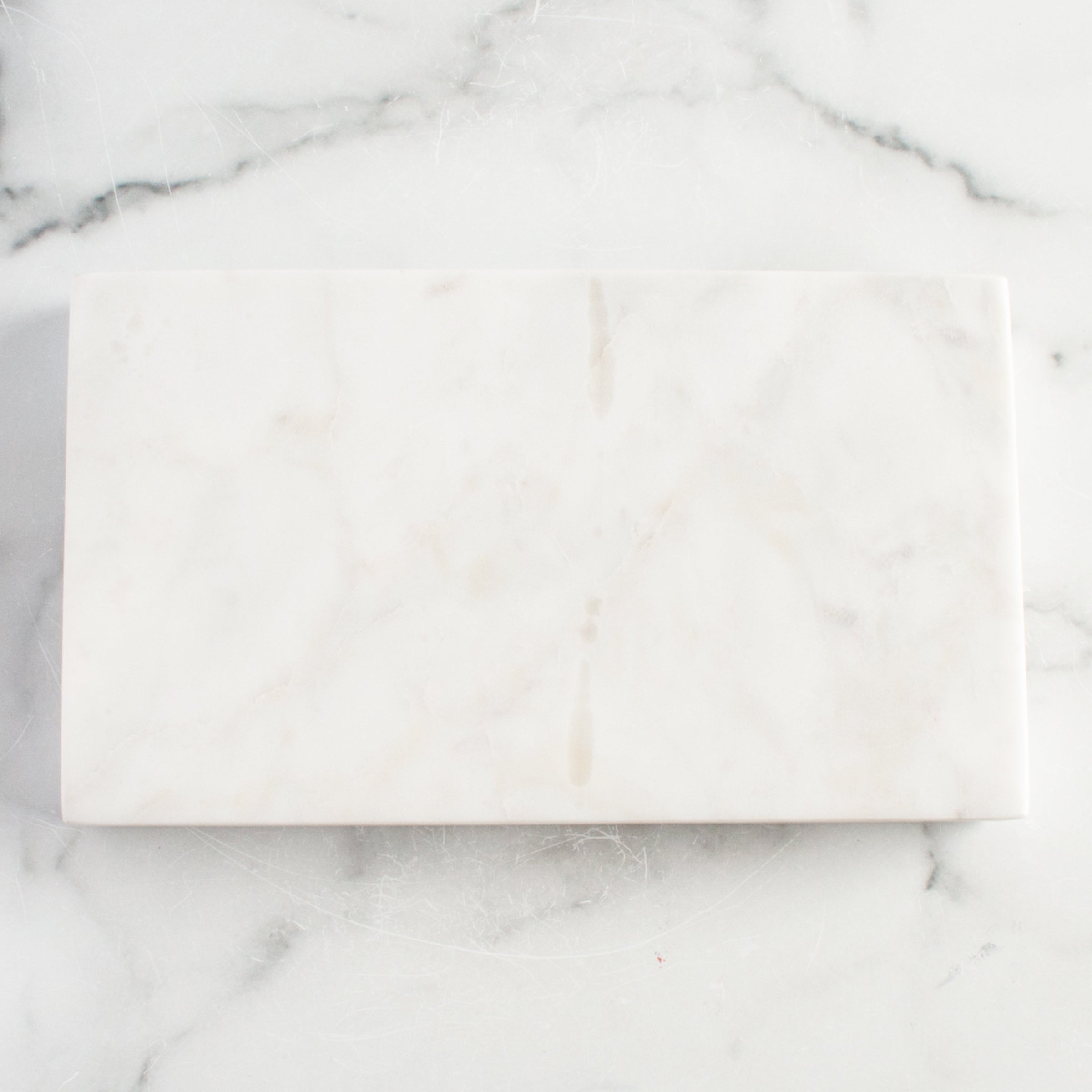 Be Home White Marble Thick Rectangular Board with Handle Grooves (1 unit)