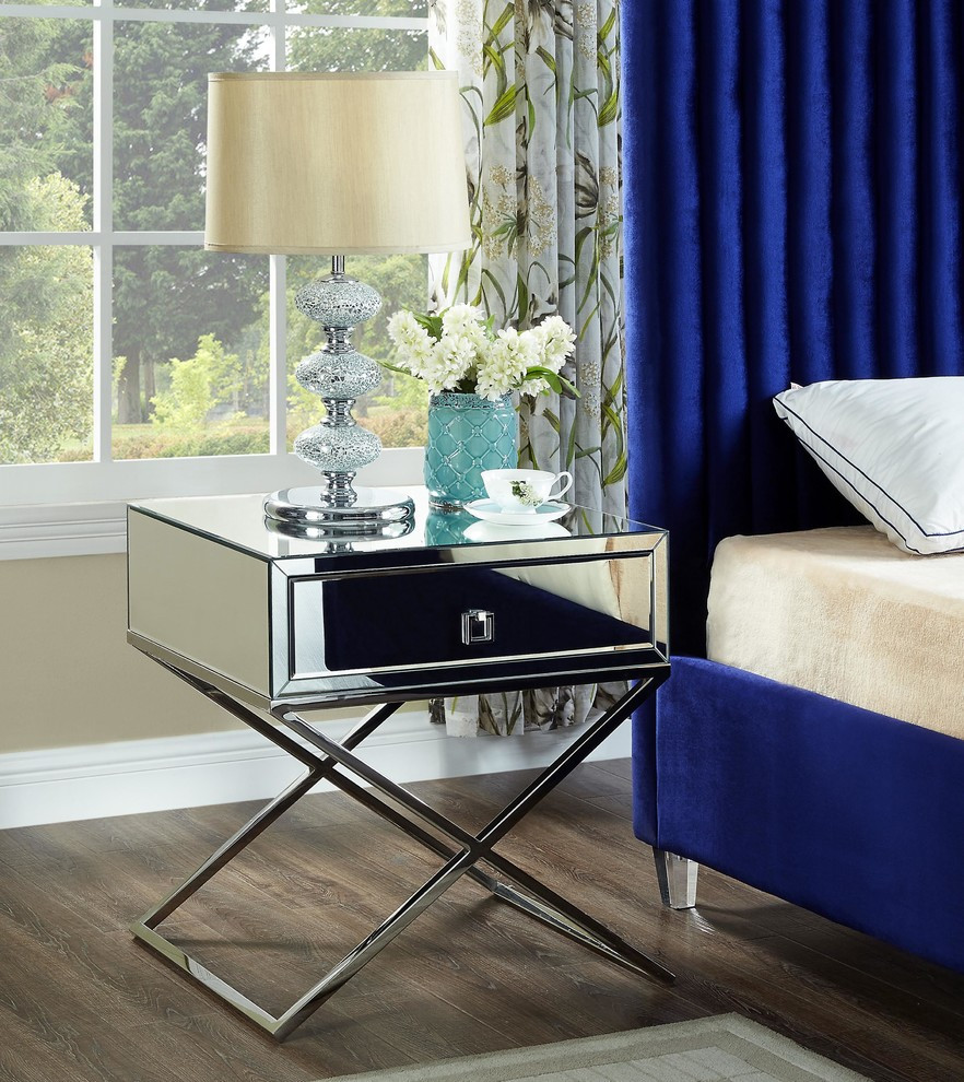 Lynn Side Table   Contemporary   Side Tables And End Tables   by Meridian Furniture  Houzz