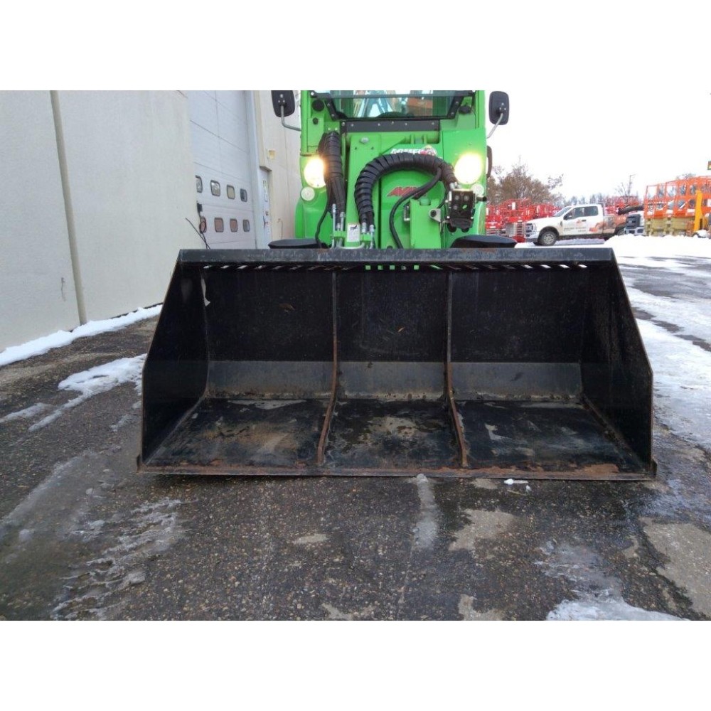 Avant Light Material Bucket 63 Width with Straight Edge ;