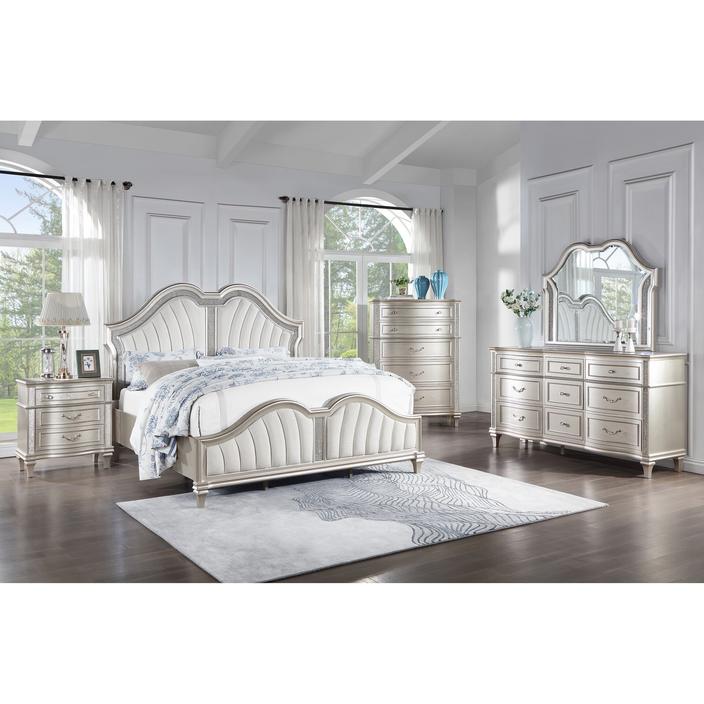 Katerina Ivory and Silver Oak 4-piece Upholstered Platform Bedroom Set - - 36964692