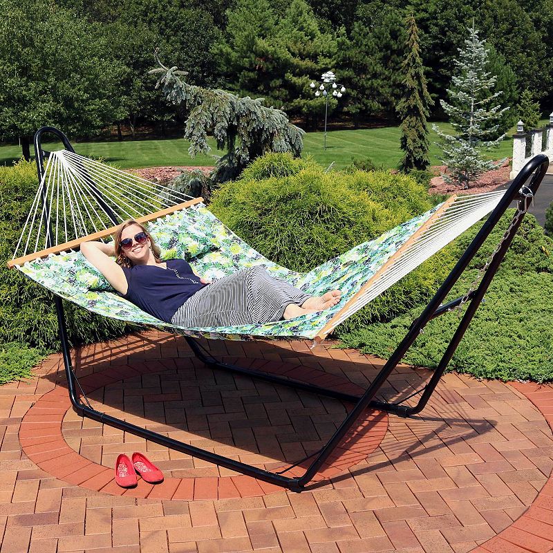 Sunnydaze 2-Person Quilted Spreader Bar Hammock and Pillow