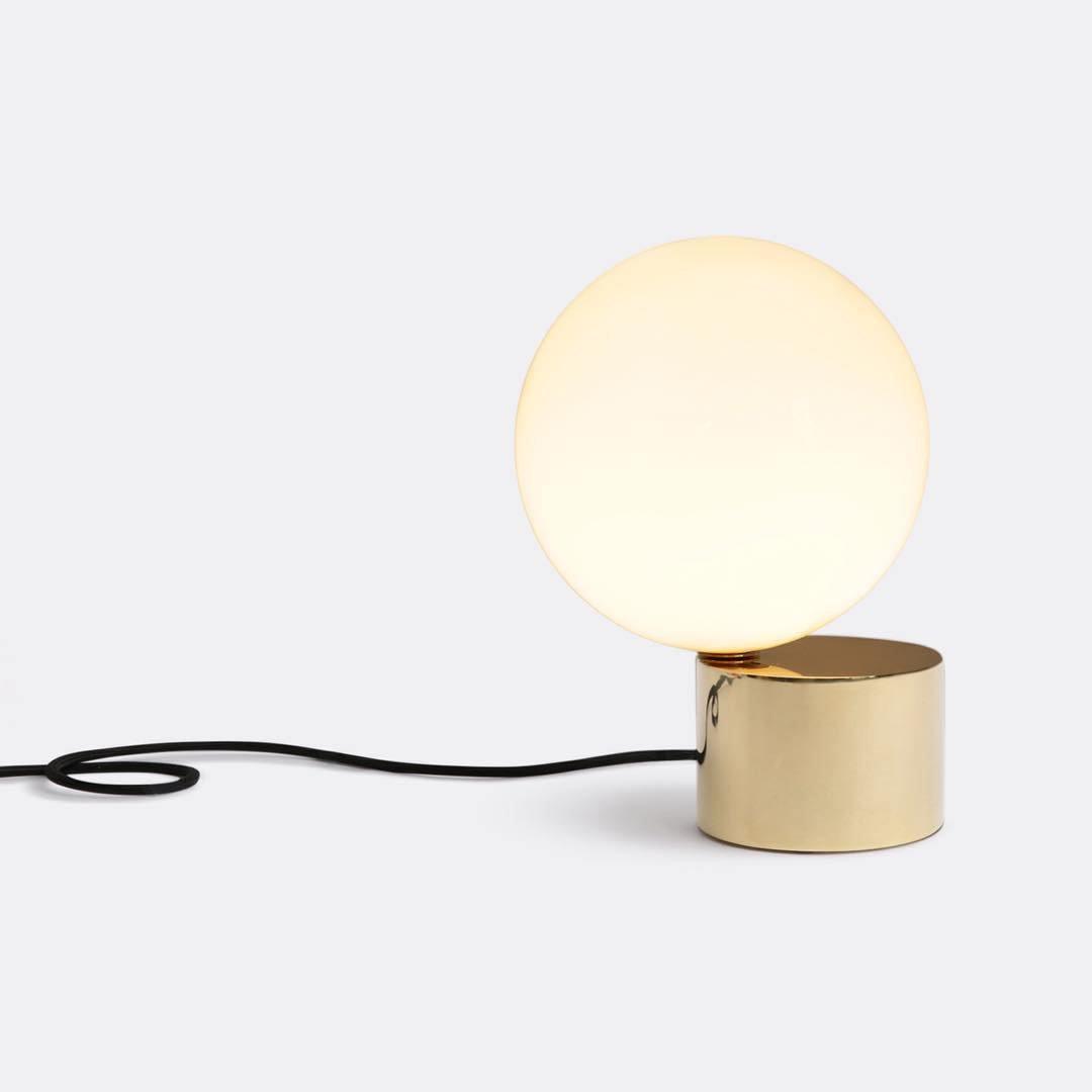 Tip of The Tongue Table Lamp