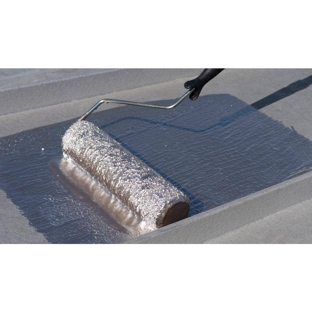 Rust-Oleum 5 Gal. 7-Year Fibered Aluminum Reflective Roof Coating 301997