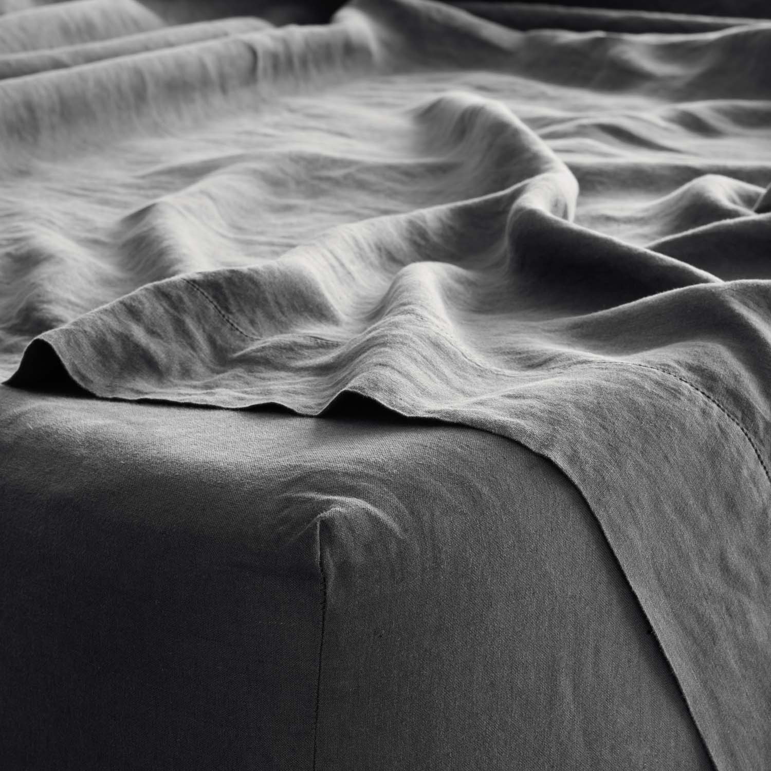 Stonewashed Linen Sheet Set