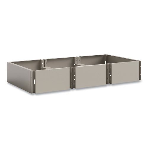 Safco Triple Continuous Metal Locker Base Addition， 35w x 16d x 5.75h， Tan， Ships in 1-3 Business Days (5520TN)